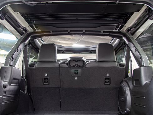 Used 2026 Jeep Wrangler Moab image 24