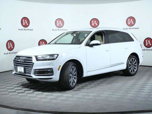 Used 2017 Audi Q7 3.0T Premium Plus AWD/4WD image 4