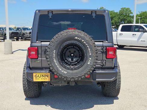 Used 2021 Jeep Wrangler Unlimited Sahara AWD/4WD image 4