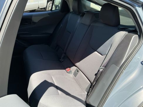 Used 2025 Toyota Prius LE image 18