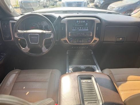 Used 2017 GMC Sierra 3500 Denali w/ Duramax Plus Package RWD image 16