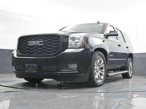 Used 2018 GMC Yukon Denali w/ Denali Ultimate Package AWD/4WD image 25
