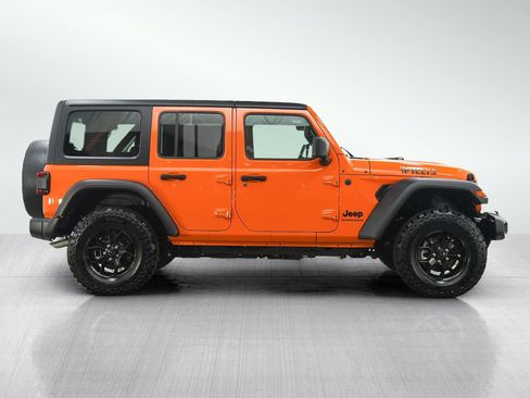 Used 2025 Jeep Wrangler Unlimited Sport AWD/4WD image 6