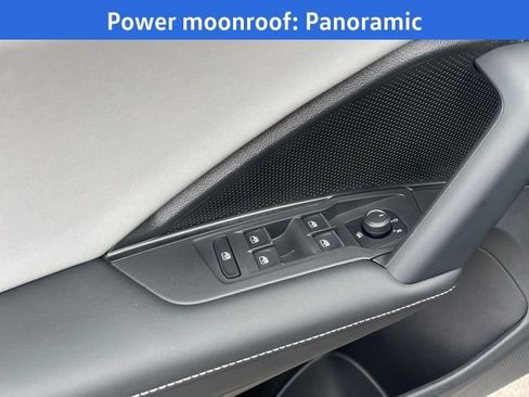 New 2026 Volkswagen Tiguan SE R-Line image 8