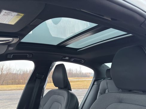 Used 2024 Volvo S60 B5 Plus w/ Climate Package image 20