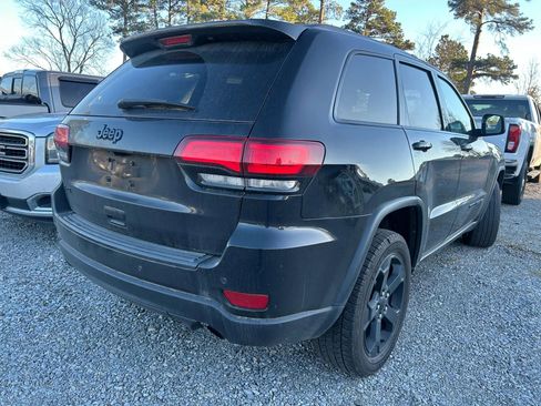 Used 2018 Jeep Grand Cherokee Laredo image 6
