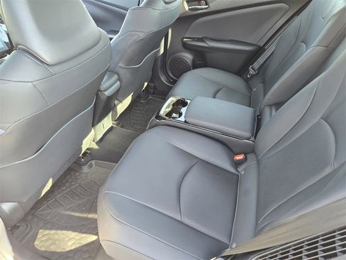 Used 2019 Toyota Prius Prime Advanced image 30