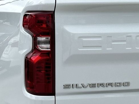 Used 2025 Chevrolet Silverado 1500 LT image 7