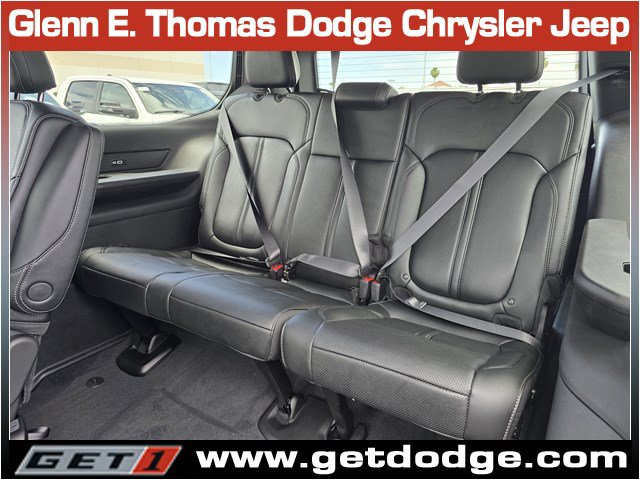 New 2026 Jeep Grand Wagoneer Limited AWD/4WD image 13