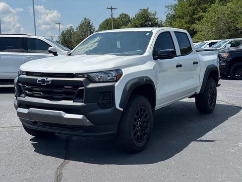 Used 2026 Chevrolet Colorado Trail Boss AWD/4WD image 7