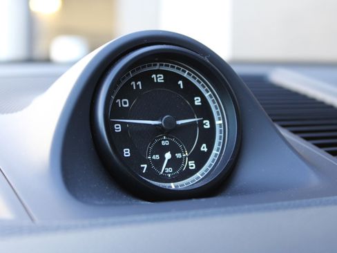 Certified 2023 Porsche Macan S image 22