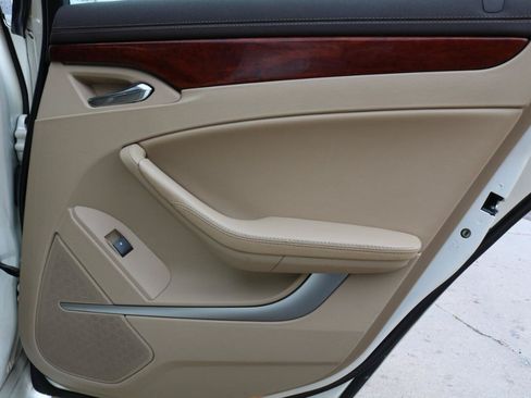 Used 2011 Cadillac CTS Premium RWD image 40