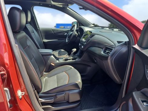 Used 2022 Chevrolet Equinox RS w/ RS Leather Package AWD/4WD image 23