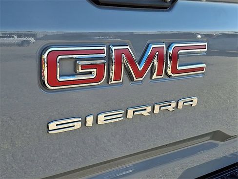 Certified 2025 GMC Sierra 2500 SLE w/ SLE Convenience Package image 29