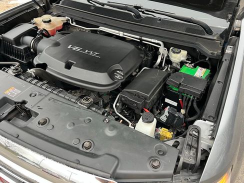 Used 2018 GMC Canyon SLT w/ Driver Alert Package image 38