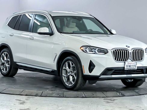 Used 2023 BMW X3 xDrive30i w/ Premium Package image 9