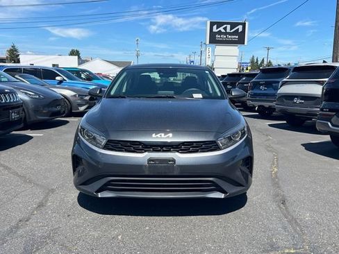 Certified 2023 Kia Forte LXS w/ LXS Technology Package FWD image 6