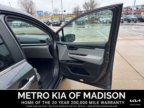 Used 2019 Honda Odyssey EX image 36