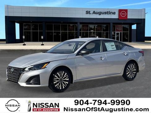New 2026 Nissan Altima 2.5 SV FWD image 1