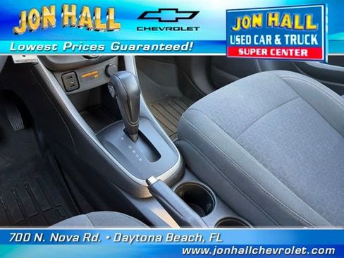 Used 2022 Chevrolet Trax LS image 22