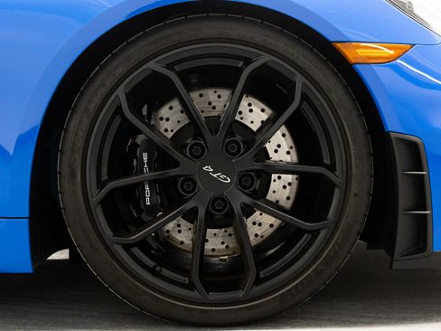 Used 2023 Porsche 718 Cayman GT4 w/ Chrono Package image 16