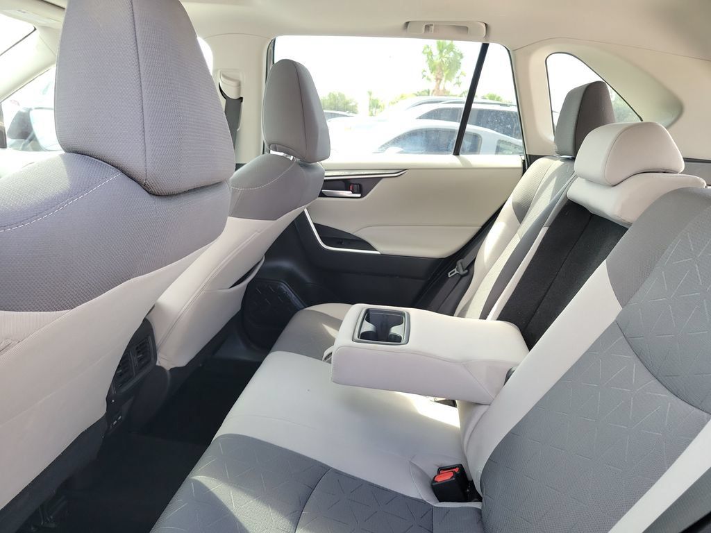 Certified 2024 Toyota RAV4 XLE w/ Convenience Package FWD image 24