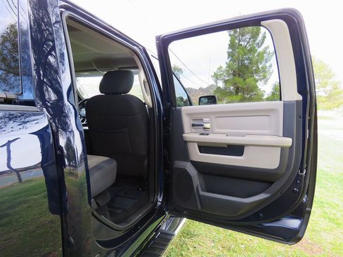 Used 2012 RAM 1500 Big Horn w/ Remote Start & Security Group AWD/4WD image 18