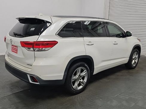 Used 2017 Toyota Highlander Limited FWD image 9