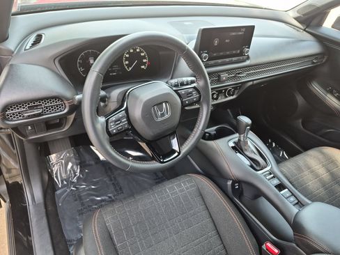 Used 2024 Honda HR-V Sport image 10
