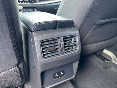 Used 2025 Nissan Rogue SV AWD/4WD image 24