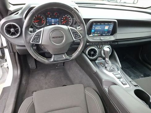 Used 2023 Chevrolet Camaro LT w/ Technology Package image 13