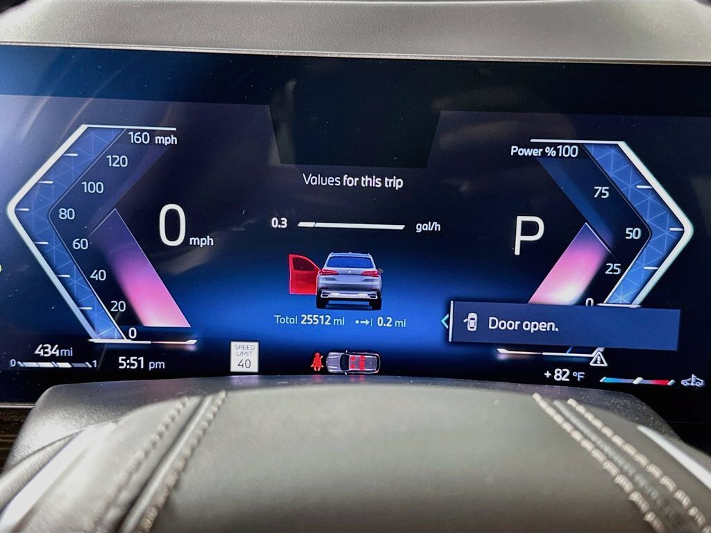 Used 2024 BMW X5 xDrive40i w/ Premium Package AWD/4WD image 12