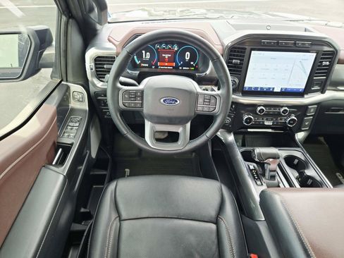 Used 2022 Ford F150 Lariat w/ Equipment Group 502A High AWD/4WD image 11