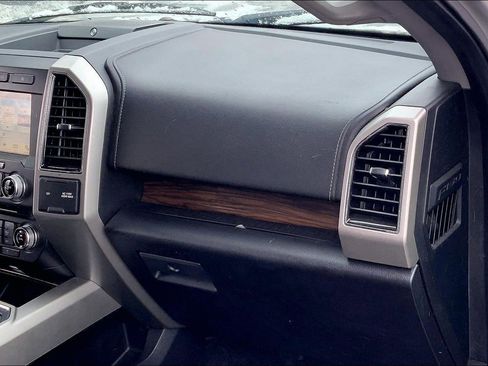 Used 2018 Ford F150 Lariat w/ Equipment Group 502A Luxury image 18