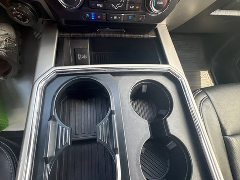 Used 2020 Ford F450 Lariat w/ Lariat Value Package AWD/4WD image 42