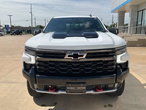 Used 2023 Chevrolet Silverado 1500 ZR2 w/ Technology Package AWD/4WD image 39