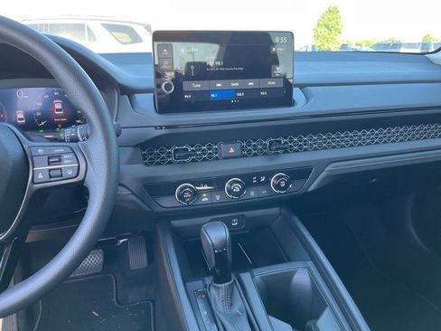 Used 2026 Honda Accord LX image 17