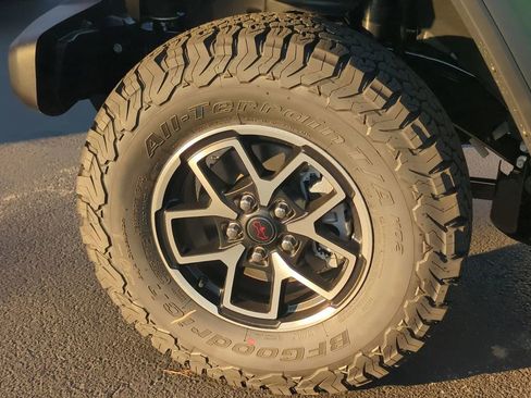 New 2026 Jeep Wrangler Unlimited Rubicon w/ Safety Group AWD/4WD image 9