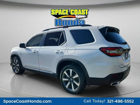 Certified 2023 Honda Pilot Elite image 5