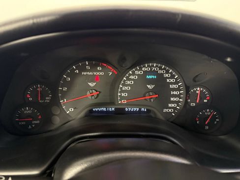 Used 1997 Chevrolet Corvette Coupe w/ Roof Pkg RWD image 20