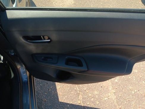 New 2025 Nissan Versa SR w/ Trunk Package image 27