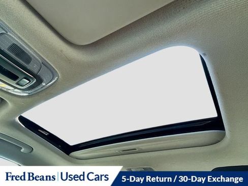 Used 2021 Hyundai Elantra SEL w/ Convenience + Premium Package FWD image 28