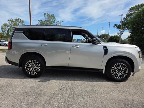 Used 2026 Nissan Armada SL w/ Captain's Chari Seat Package AWD/4WD image 8