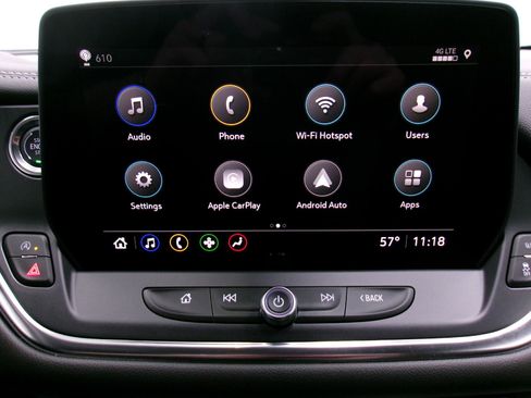 Used 2025 Chevrolet Blazer LT image 4