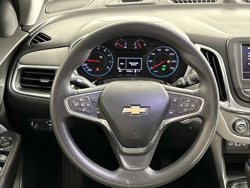 Used 2020 Chevrolet Equinox LS FWD image 13