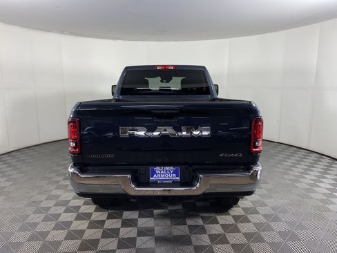 Used 2026 RAM 2500 Big Horn AWD/4WD image 8