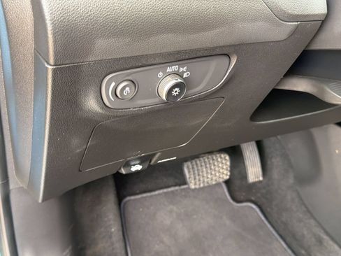 Used 2025 Buick Encore GX Sport Touring w/ Advanced Technology Package FWD image 17