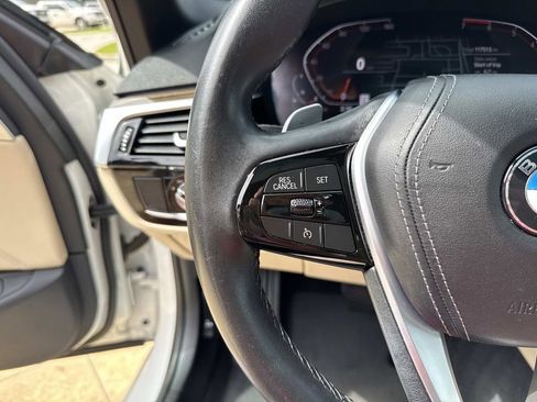 Used 2020 BMW 530i w/ M Sport Package RWD image 24