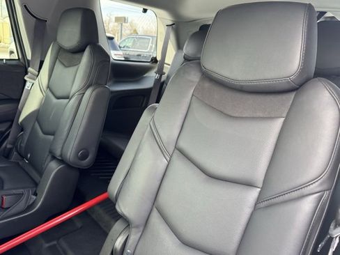 Used 2017 Cadillac Escalade Premium Luxury image 14