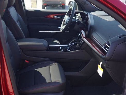 New 2026 Chevrolet Traverse Z71 w/ Enhanced Driving Package image 32